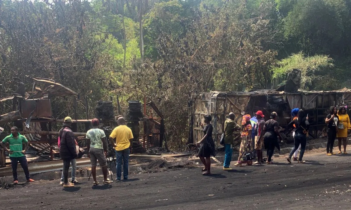 Seven Killed in Cameroon Bus and Truck Collision in West Region.